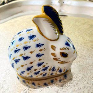 Royal Crown Derby Bone China Rabbit Fine China Bunny Rabbit Gold Details Mint